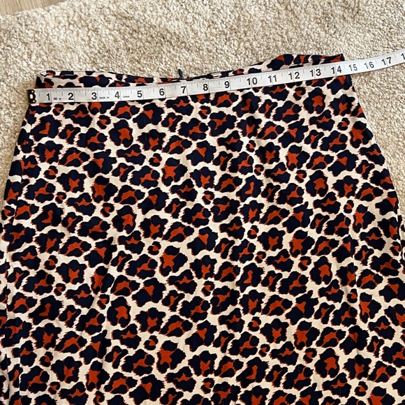 Diane Von Furstenberg Leopard Print Pencil Skirt - Picture 8 of 11